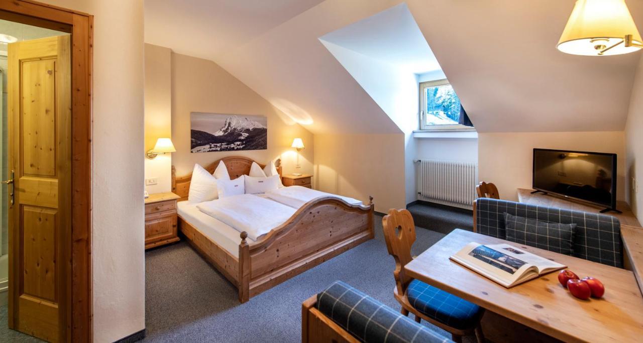 Ansitz Fonteklaus Hotell Laion Exteriör bild