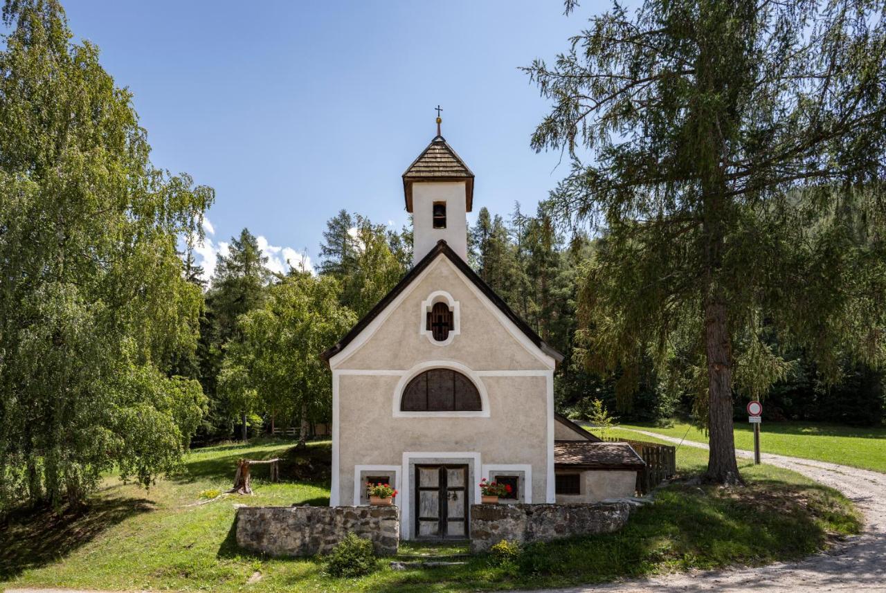 Ansitz Fonteklaus Hotell Laion Exteriör bild